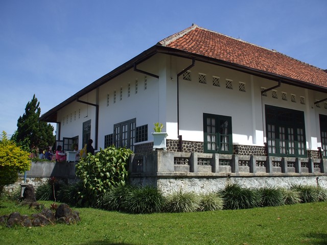 Gedung Perundingan Linggarjati adalah